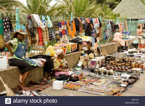durban-beachfront-african-street-market-durban-south-africa-BFE1XF